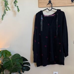 Source Unknown Black Hoodie with Pink Lips